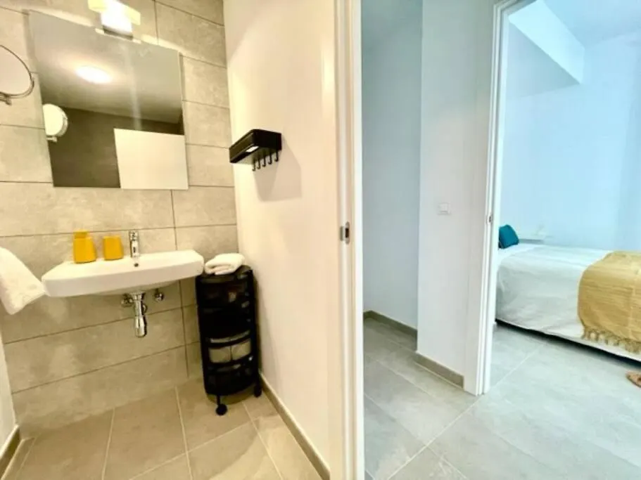 Eva Recommends Cadiz Frente Al Mar Apartment Spain